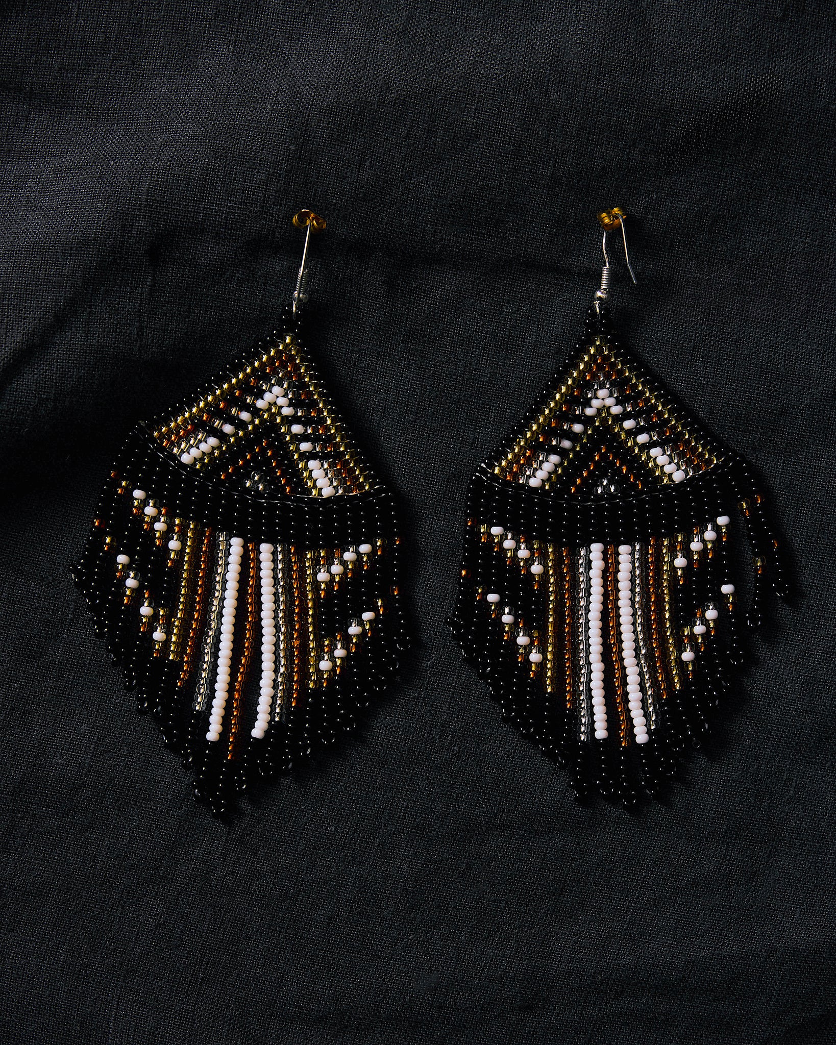Flecha Negra Earrings