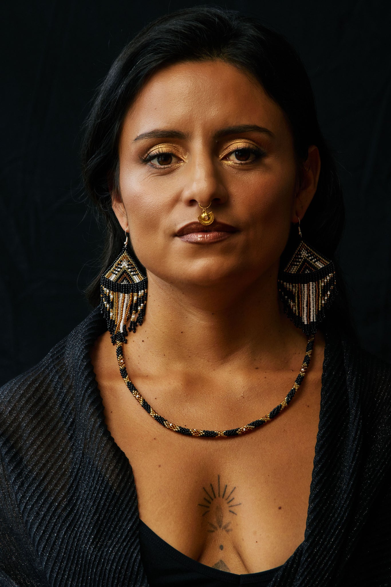 Flecha Negra Earrings